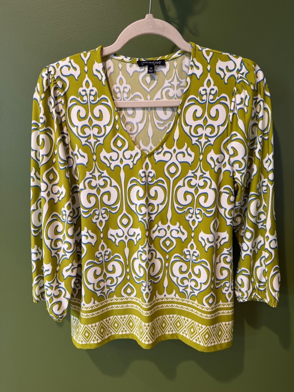 Sam & Jess Green &  White V-Neck Printed Blouse & Elastic top Pants